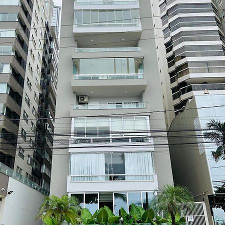 Apartmán Avenida Atlantica, Beira Mar, Pe Na Areia Balneário Camboriú Exteriér fotografie